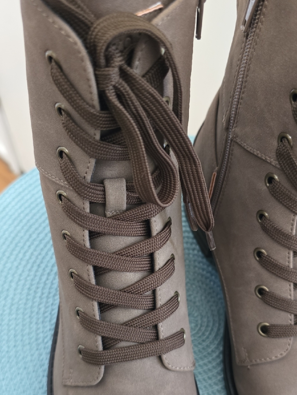 INDIGO RD. BRAND WOMEN'S BROWN WINTER SHORT LACE UP BOOTS SIZE 7.5 - Picture 7 of 16